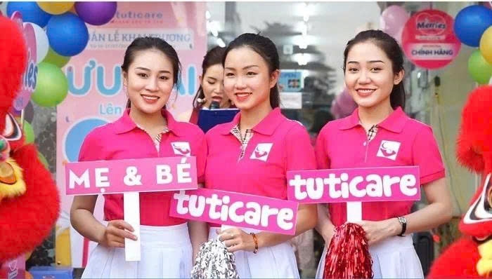 Áo thun quảng cáo